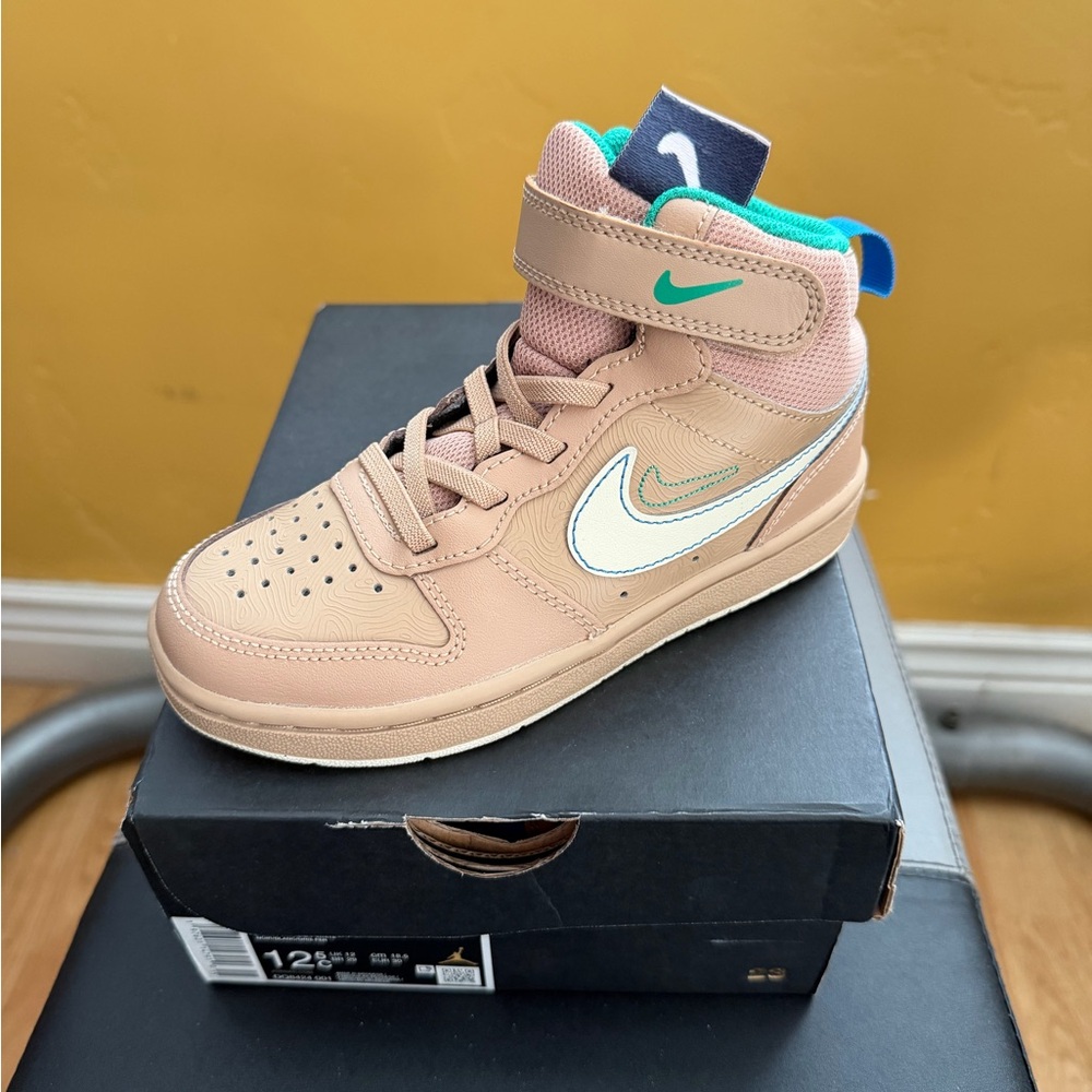 Nike Kids Beige and Teal High-Top Sneakers